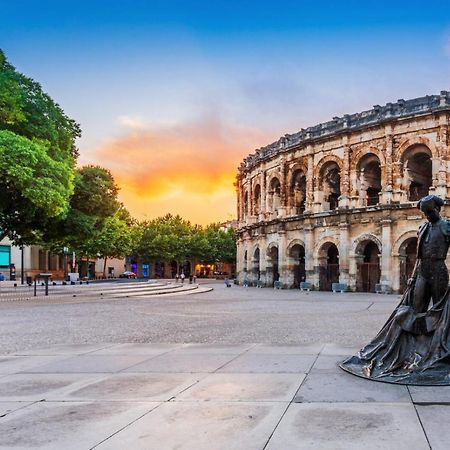 Gite En Provence Proche Avignon Sauveterre  Екстериор снимка