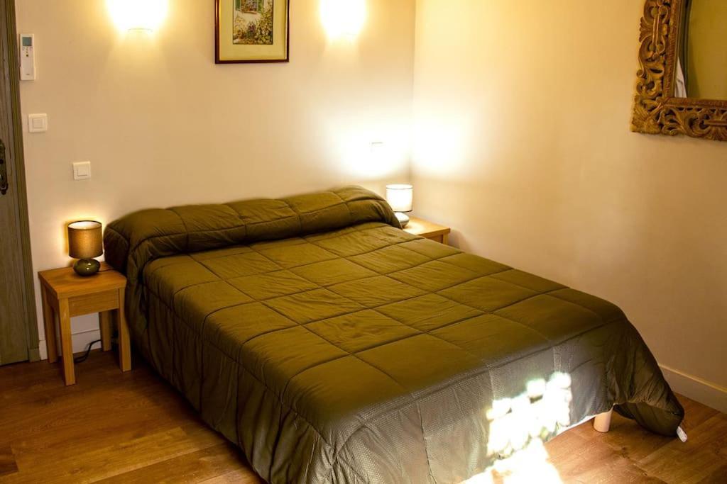 Gite En Provence Proche Avignon Sauveterre  Екстериор снимка